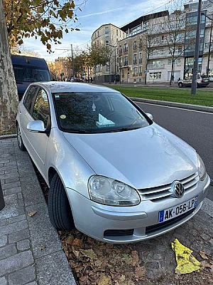 Volkswagen Golf VI 2.0 TDI 140 FAP CARAT 5P