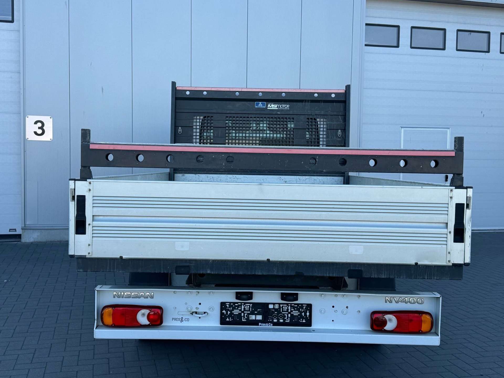 Nissan NV400 // 5PLACES // CLIM // EURO 6 // TVA RECUPERABLE