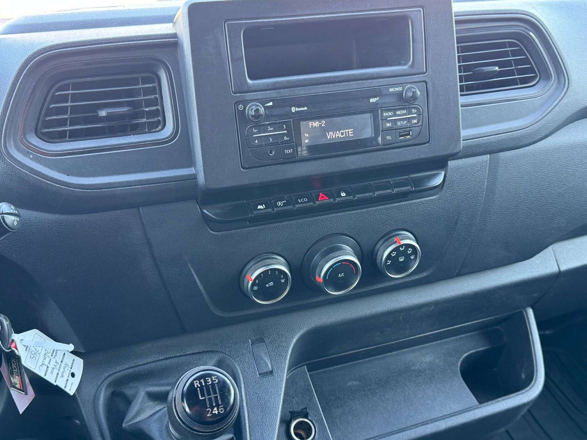 Nissan NV400 // 5PLACES // CLIM // EURO 6 // TVA RECUPERABLE