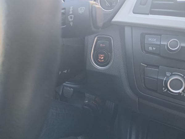 Bmw Serie 3 (F30) 318D 143 BUSINESS