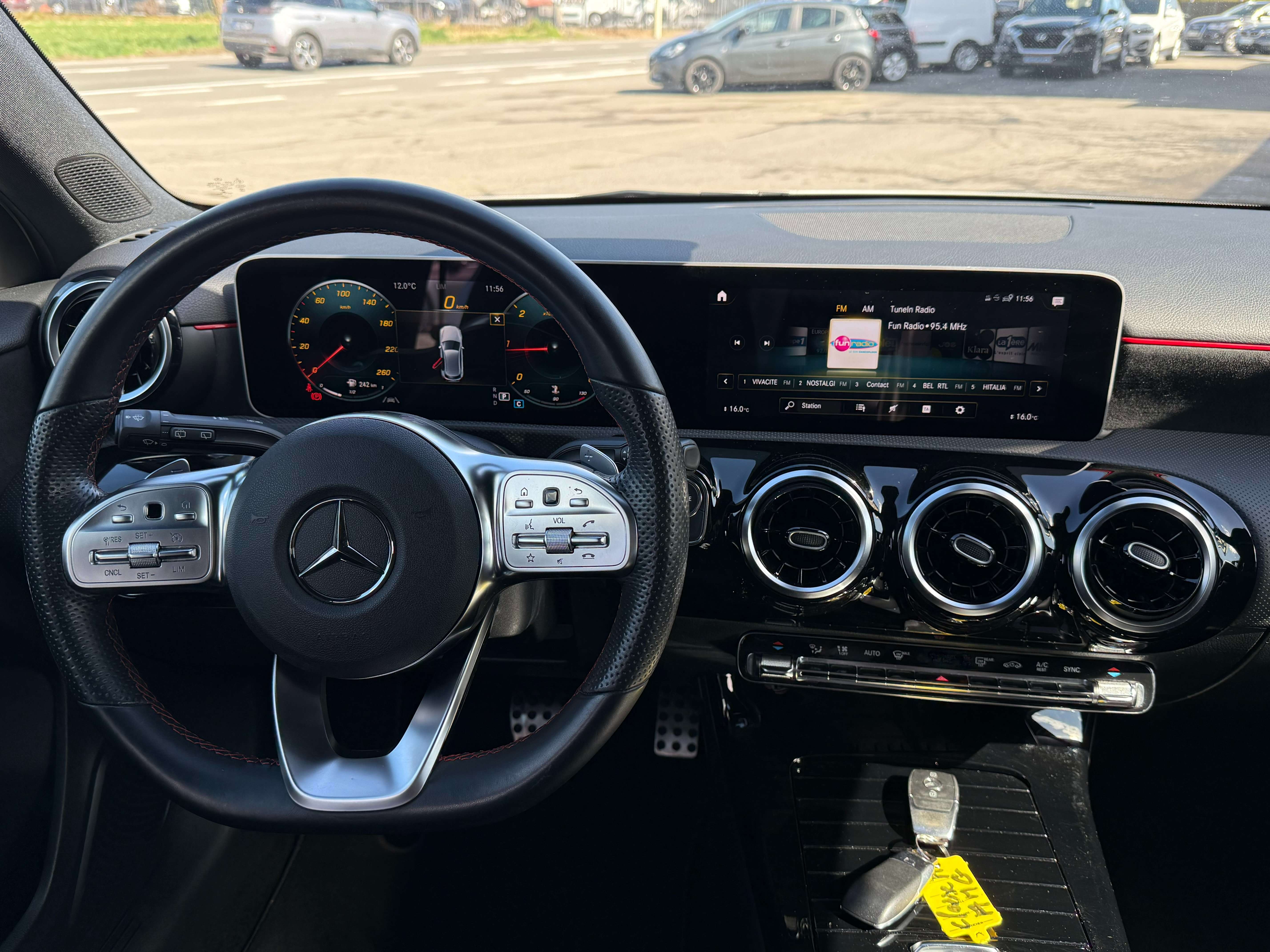 Mercedes-Benz A 180 d AMG/ Pack sport / Caméra de recul / GPS