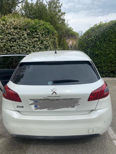 Peugeot 308 II (2) 1.2 PURETECH 130 S&amp;S ALLURE BUSINESS EAT6
