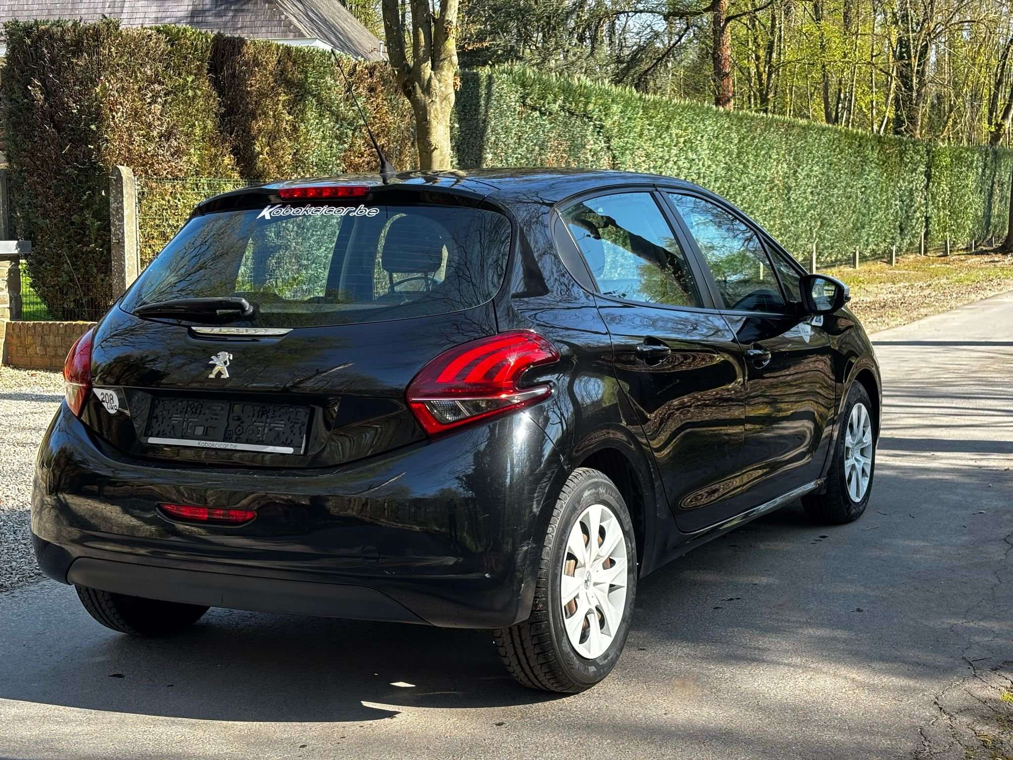 Peugeot 208 1.2i 68cv/AC/LIMIT-REGUL VITESSE/BT/GARANTIE 1AN