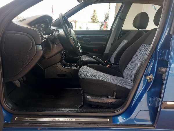 Peugeot 406 2.0 HDI 110 NAVTECH