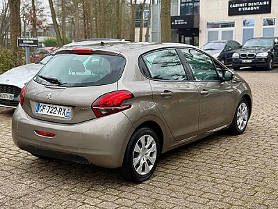 Peugeot 208 1.4 HDI FAP 68 BUSINESS PACK 5P