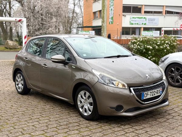 Peugeot 208 1.4 HDI FAP 68 BUSINESS PACK 5P