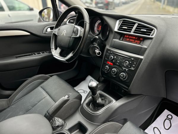 Citroen C4 Citroën C4 ll 1.6 VTi 120ch Confort