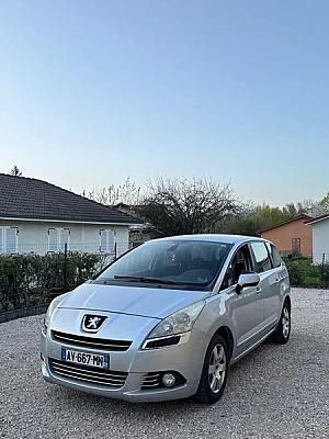 Peugeot 5008 1.6 HDI 110 FAP PREMIUM BV6