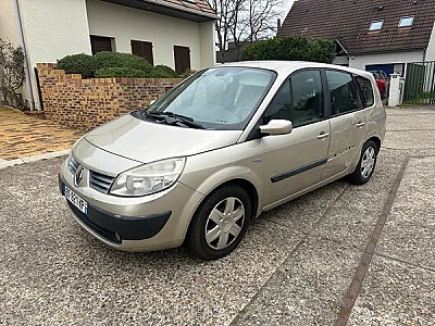 Renault Grand Scenic II 1.6 16V 110 CARMINAT 7PL