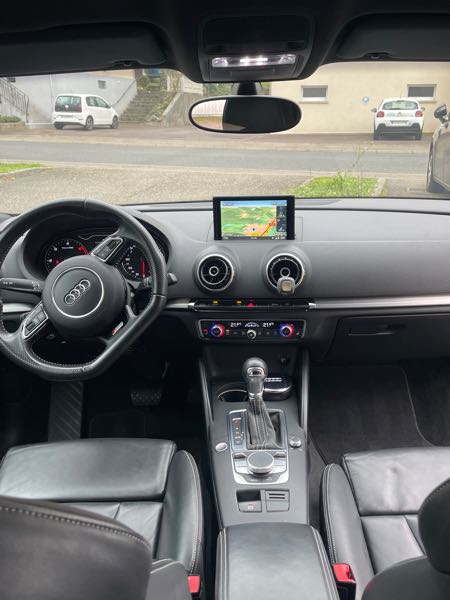 Audi A3 III (2) BERLINE 2.0 TDI 150 S LINE S TRONIC 6
