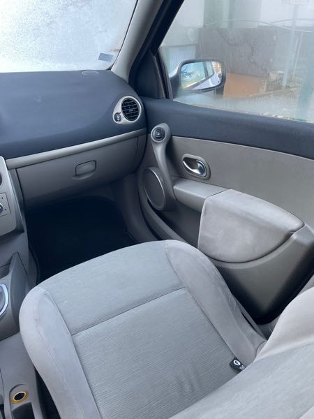 Renault Clio III (2) 1.5 DCI 70 AUTHENTIQUE 5P ECO2