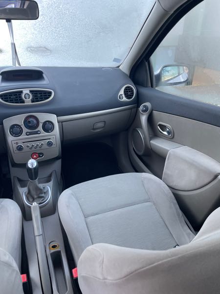 Renault Clio III (2) 1.5 DCI 70 AUTHENTIQUE 5P ECO2