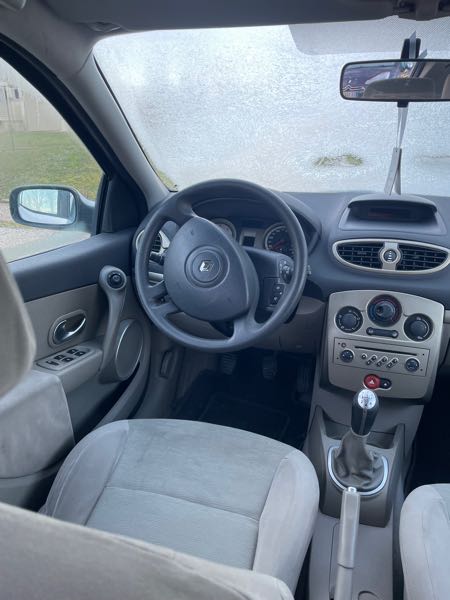 Renault Clio III (2) 1.5 DCI 70 AUTHENTIQUE 5P ECO2