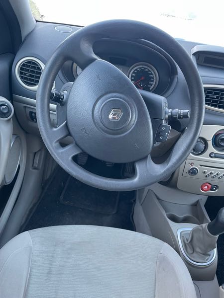 Renault Clio III (2) 1.5 DCI 70 AUTHENTIQUE 5P ECO2