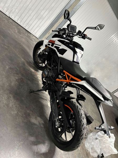 KTM DUKE 125