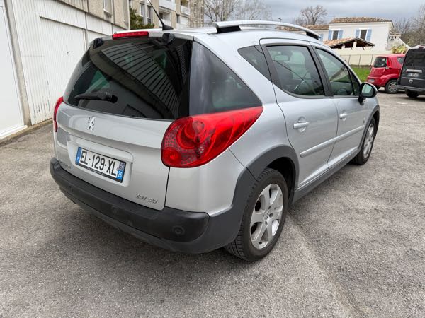 Peugeot 207 peugeot 207 1.6 hdi sw outdoor
