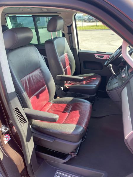 Volkswagen Multivan V (2) 2.5 TDI 174 11CV 4MOTION CARAT 7PL