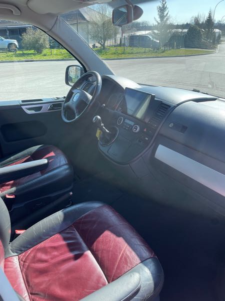 Volkswagen Multivan V (2) 2.5 TDI 174 11CV 4MOTION CARAT 7PL
