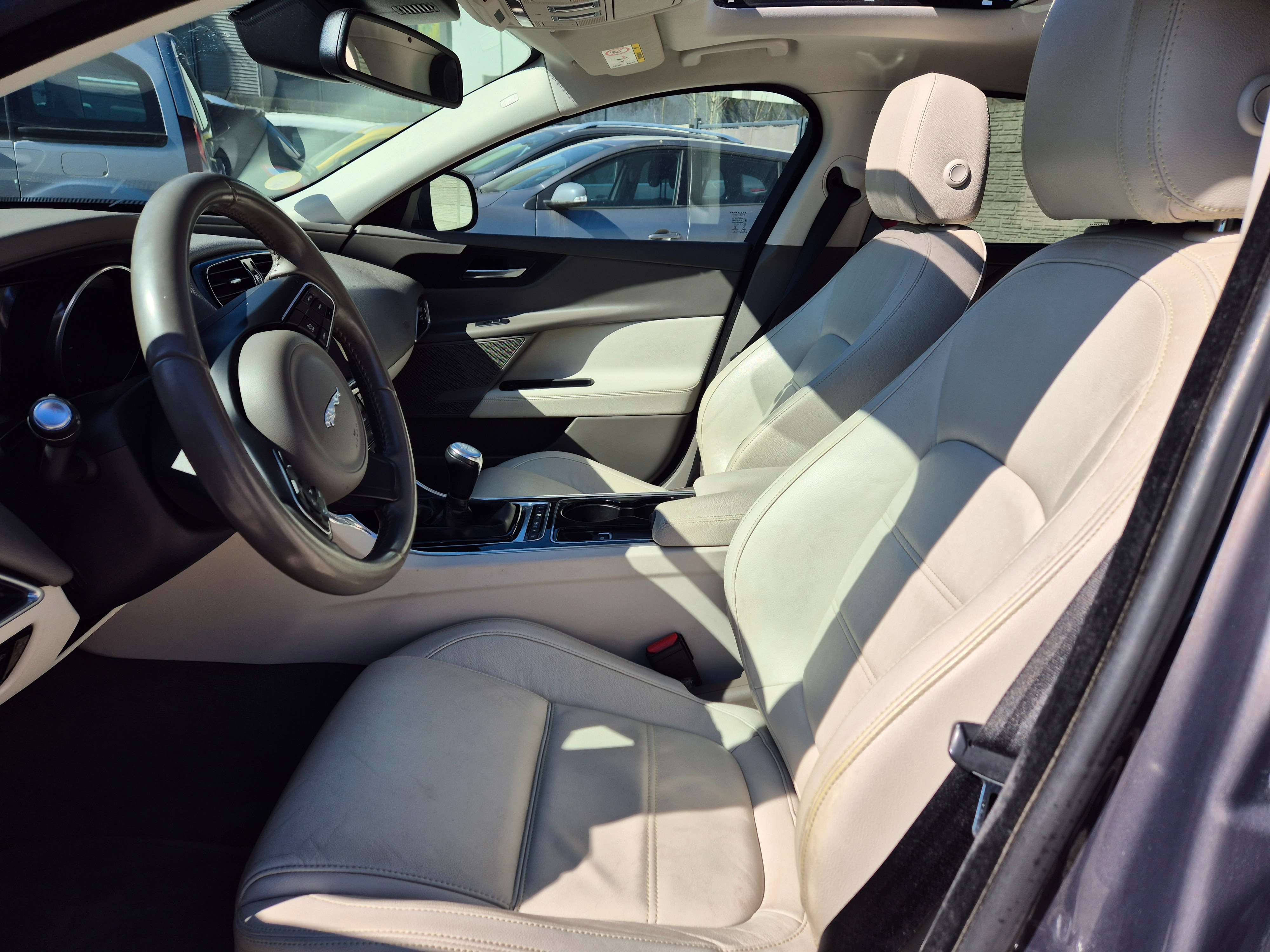 Jaguar XE 2.0 D E-Performance// GPS/CAMERA//GARANTIE 12M