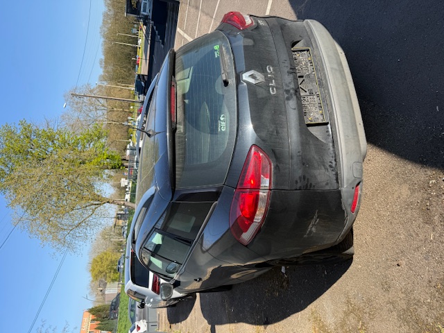Renault Clio IV ESTATE 1.5 DCI 90 ENERGY INTENS
