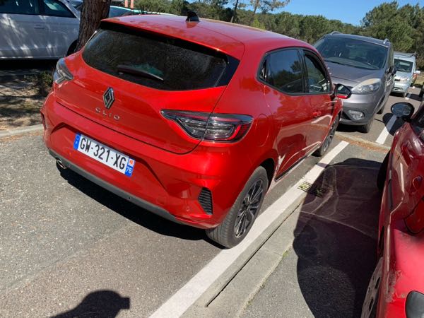 Renault Clio V 1.0 TCE 90 LUTECIA 21N