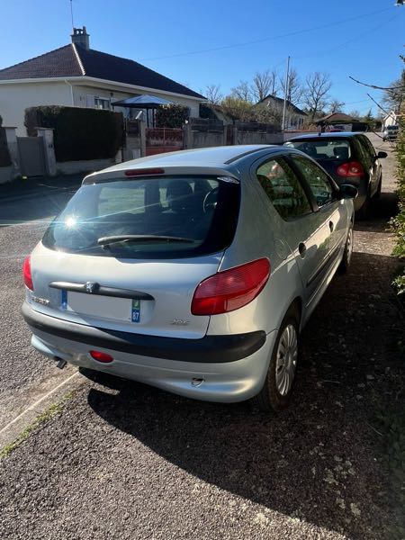 Peugeot 206 (2) 1.4 75 GENERATION 5P