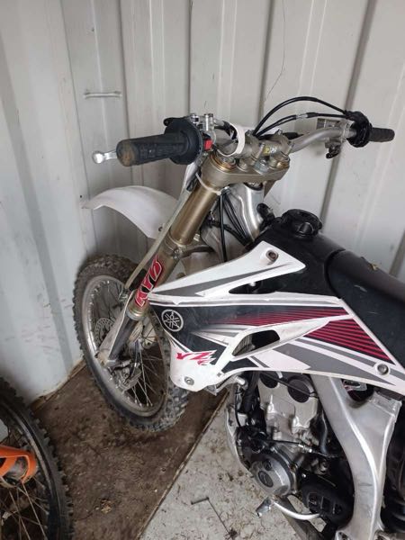 YAMAHA YZ F