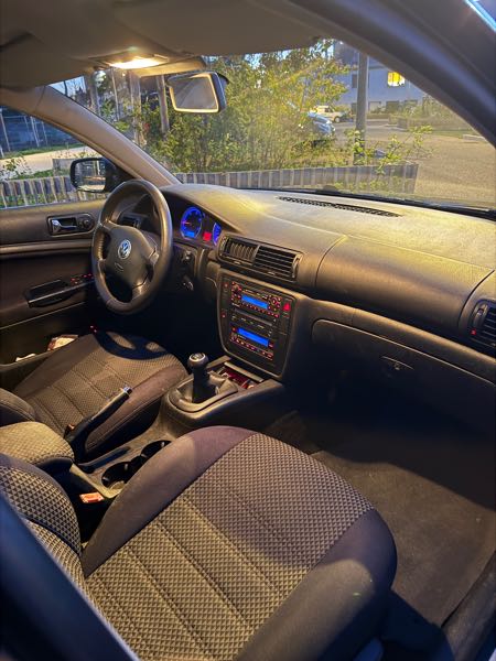 Volkswagen Passat V BREAK TDI 130