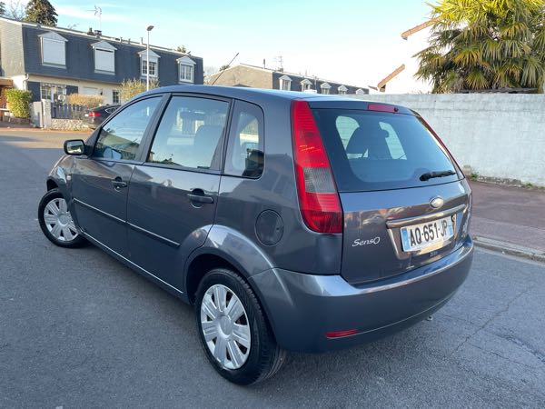 Ford Fiesta VI 1.1 70 ESSENTIAL 3P