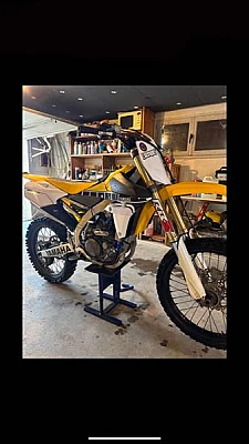 YAMAHA YZF