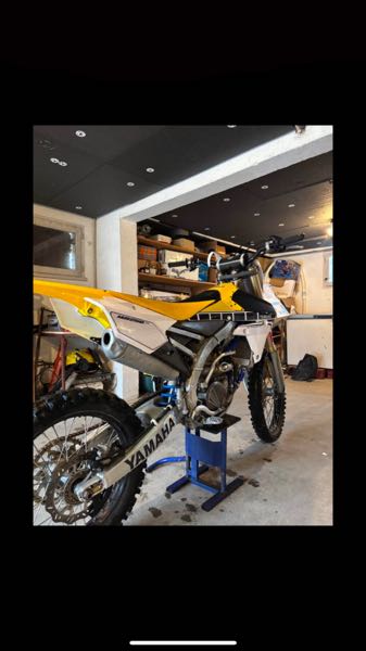 YAMAHA YZF