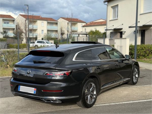 Volkswagen Arteon (2) SHOOTING BRAKE 2.0 TDI 150 R-LINE DSG7