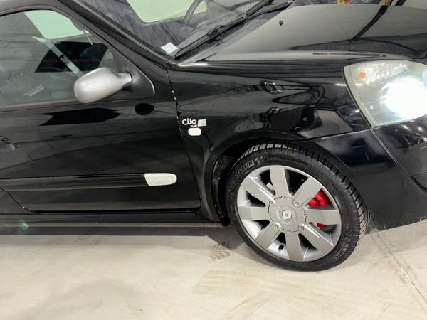 Renault Clio Renault clio 2 rs 182cv 1er main