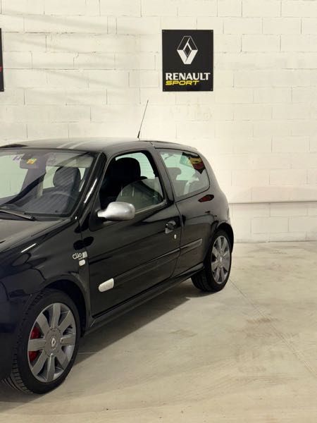 Renault Clio Renault clio 2 rs 182cv 1er main