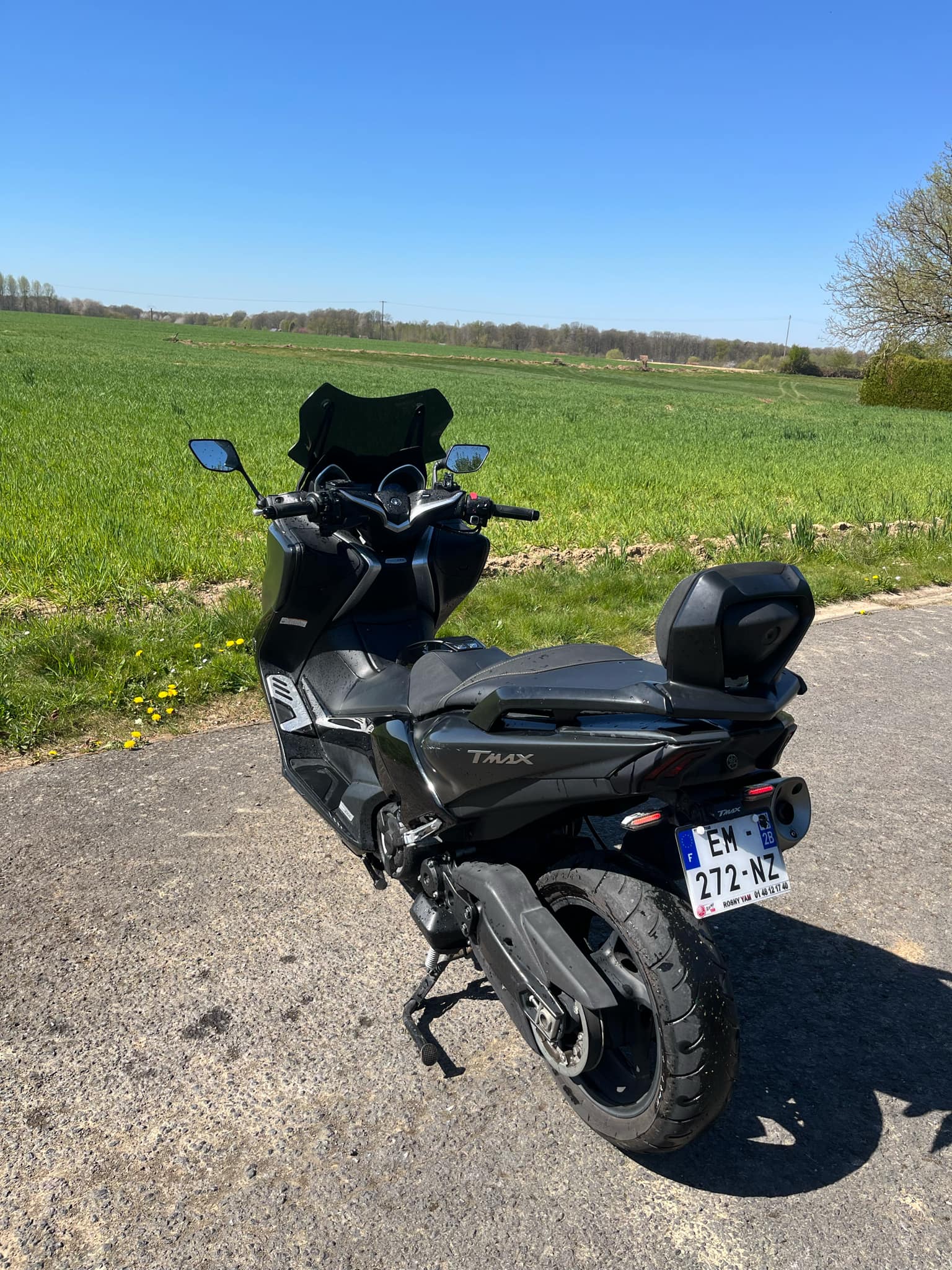 YAMAHA T-MAX NIGHT MAX ABS