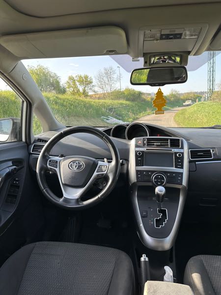 Toyota Verso toyota verso boîte automatique