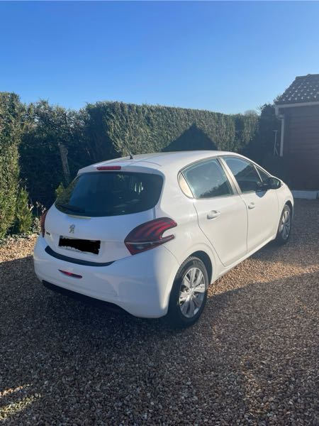 Peugeot 208 1.2 VTI 82 STYLE 5P