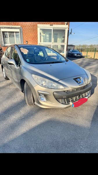 Peugeot 308 II 1.6 HDI 92 ACCESS