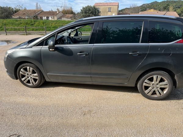 Peugeot 5008 2.0 HDI 150 FAP PREMIUM PACK BV6 7PL