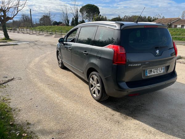 Peugeot 5008 2.0 HDI 150 FAP PREMIUM PACK BV6 7PL
