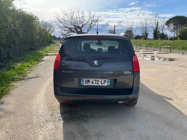 Peugeot 5008 2.0 HDI 150 FAP PREMIUM PACK BV6 7PL