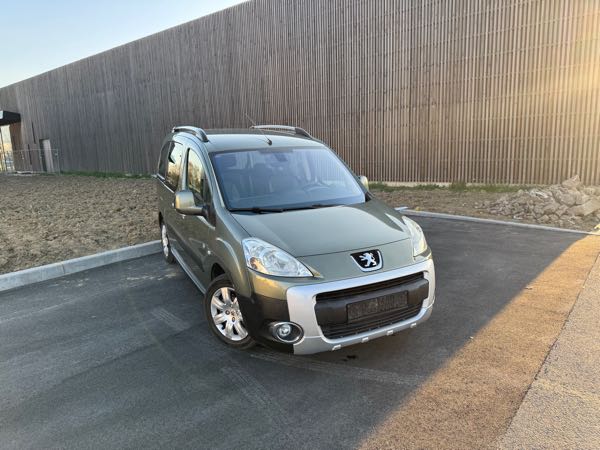 Peugeot Partner Tepee II 1.6 HDI 90 OUTDOOR PACK