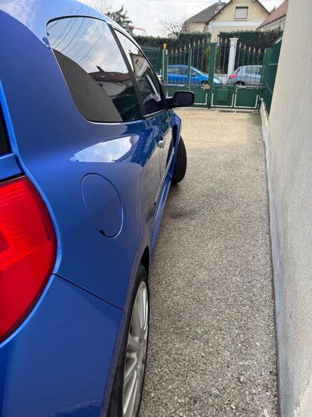 Renault Clio III (2) 2.0 16V 203 RS 20TH