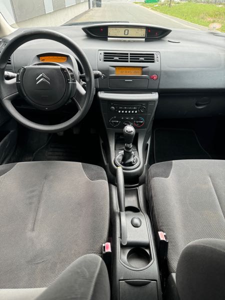 Citroen C4 II (2) 1.6 HDI 90 FEEL