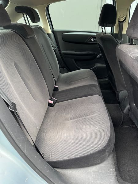 Citroen C4 II (2) 1.6 HDI 90 FEEL