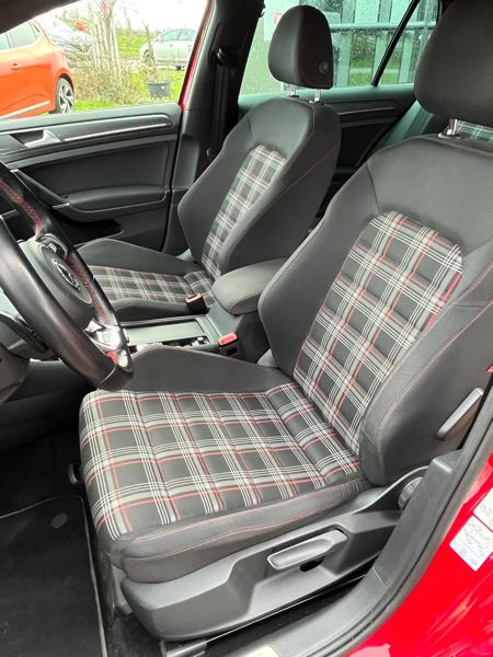Volkswagen Golf VII (2) 2.0 TSI 245 BLUEMOTION GTI PERFORMANCE DSG7