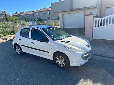 Peugeot 206+ 1.4 75 URBAN 5P