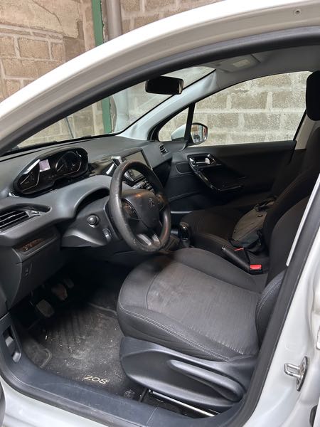 Peugeot 208 (2) 1.6 BLUEHDI 75 ACTIVE 5P