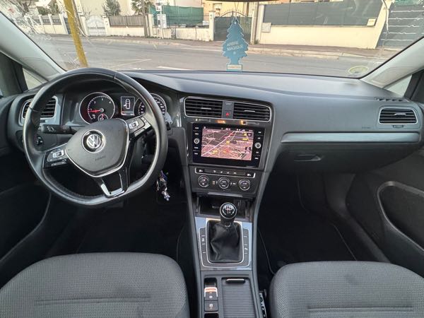 Volkswagen Golf VII (2) 1.6 TDI 115 BLUEMOTION TECHNOLOGY CONFORTLINE 5P