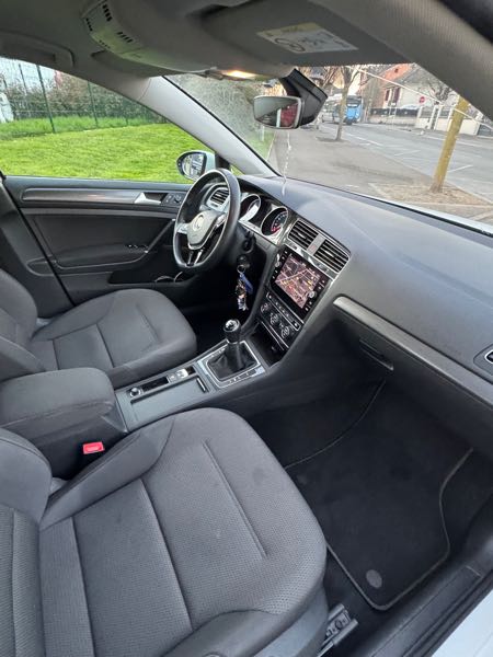Volkswagen Golf VII (2) 1.6 TDI 115 BLUEMOTION TECHNOLOGY CONFORTLINE 5P
